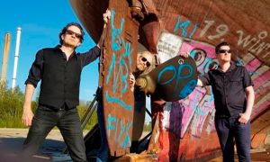 Oululainen Rock-trio Rat Boogie pohtii uudella singlellään mihin se päivä taas katosi