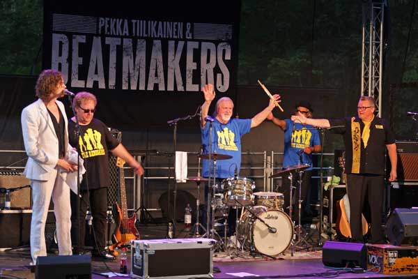 Pekka Tiilikainen & Beatmakers iskee jälleen kiinni The Renegades-yhtyeen musiikkiin