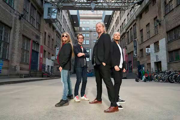 Progerock-yhtye Pennies by the Pound lohkaisi kolmannen singlen tulevalta albumiltaan